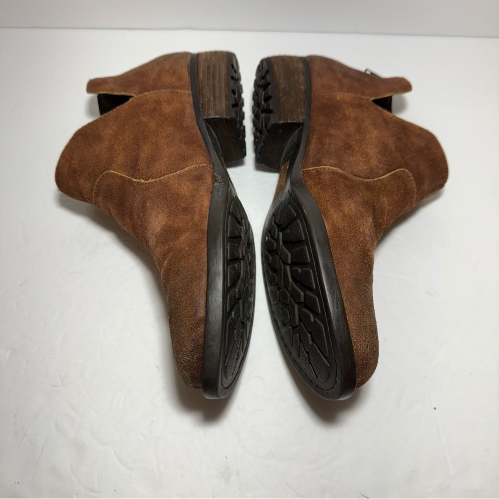Born Kerri Cognac Brown Distressed Suede Women's Bootie Sz 10 Western Back Zip - Picture 9 of 15